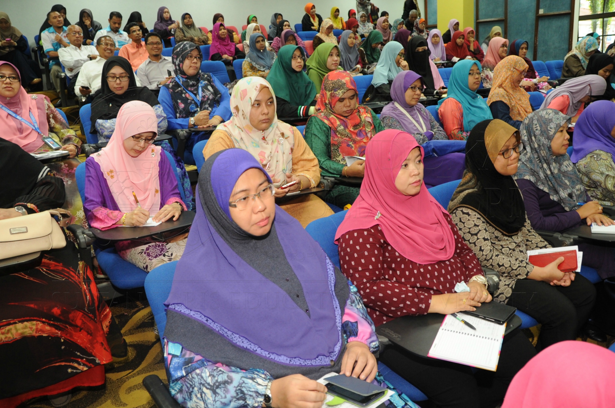 PRO 16 1 MAULIDUR HAS 7372